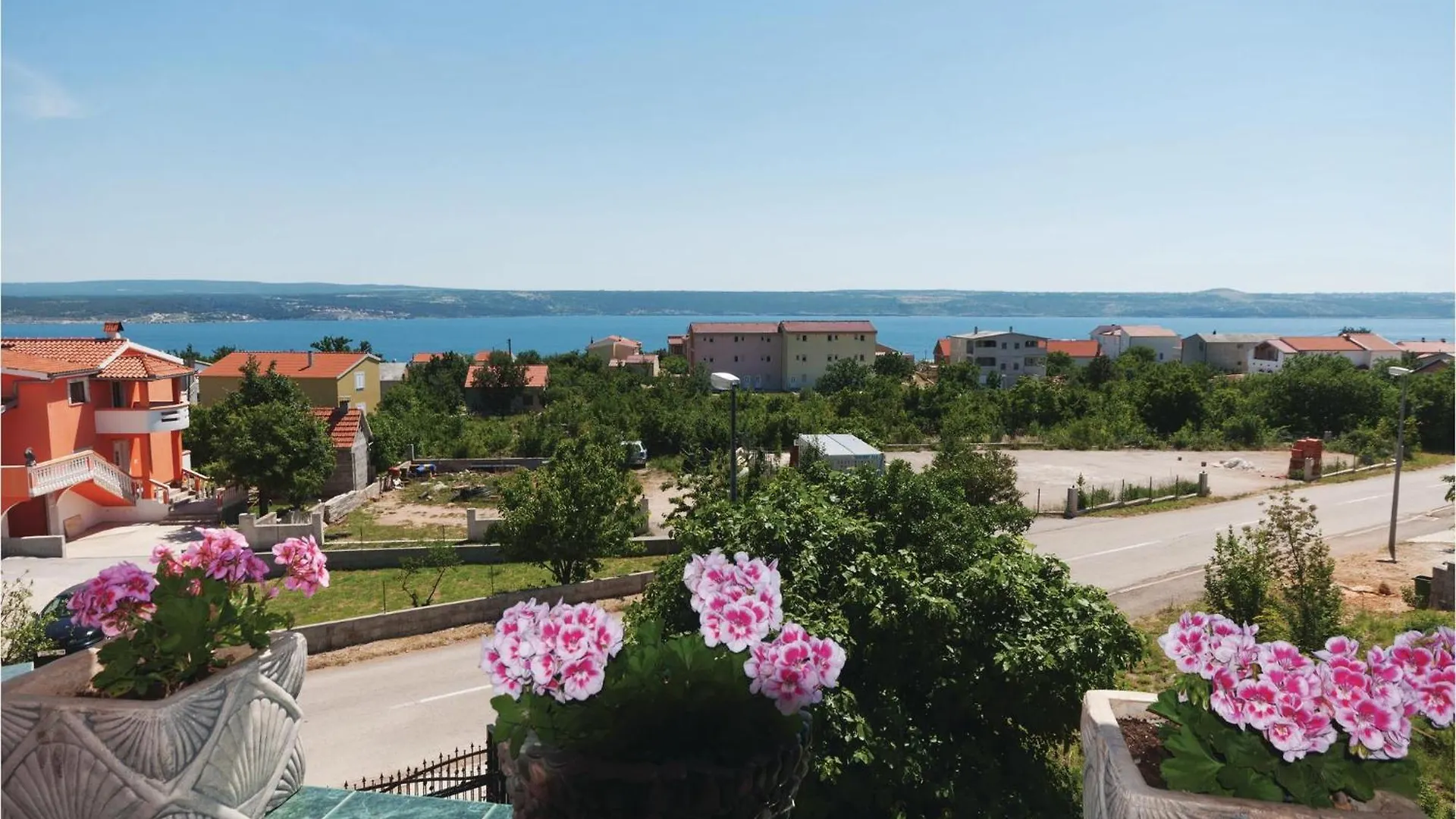 Awesome Apartment In Maslenica With Kitchen